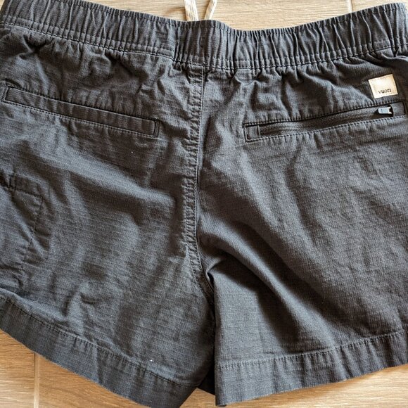 **Not For Sale** Vuori Ripstop Shorts Charcoal Small - Picture 2 of 5